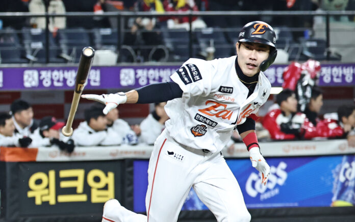 적시타치고 기뻐하는 심우준 연합뉴스